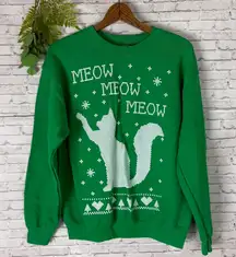 Gildan Meow Meow Meow Kitty Cat Christmas Snowflake Green Crewneck