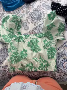 American Eagle Green Floral Summer Top