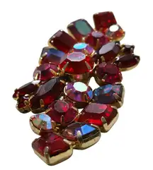 Brooch Red Aurora Borealis Rhinestone Gold Tone Vintage Setting Pinback Prong