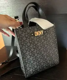 DKNY ALISON SM NS TOTE Sz Crossbody Bag Black/grey Msrp $158 New With Tag