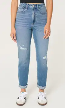 Curvy High-Rise Mom Jeans