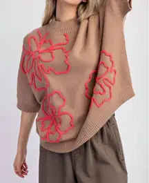 Easel Los Angeles Brown Sweater with Red Floral Appliqué – Size S