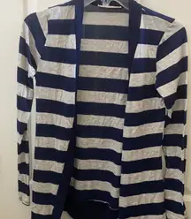 FINAL MARKDOWN Junior Chris & carol open front cardigan medium