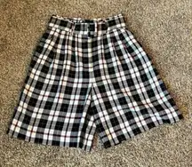 1990's Vintage Plaid belted shorts
