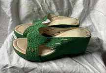 Green Wedge Sandals Size 6