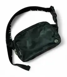 Lululemon Everywhere Belt Bag Black Camo‎ Recycled Polyester