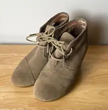 Toms Women's Desert Wedge Heel Ankle Bootie Boot in Tan Beige size 8.5