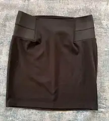 Attention Black Wide Elastic Waistband Mini Skirt Medium