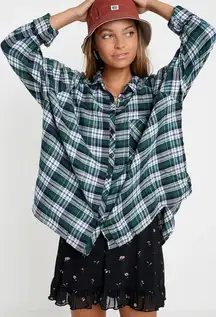 Urban Outfitters Women’s Green Plaid Flannel Button Up Shirt Size XS