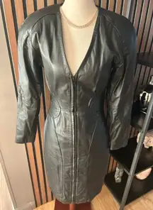 Yucatán bay black leather dress vintage size 8 long sleeve from fitting stylish