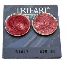 Vintage Trifari round pink swirl post earrings