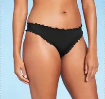 Shade & Shore Women's Ruffle Extra Cheeky Bikini Bottom - ™ Black