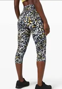 Lululemon Fast and Free Crop II 19" *Non-Reflective
Metropolis Glow Multi