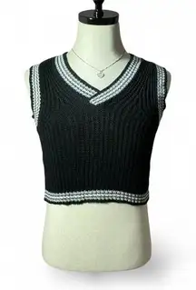 Rue21 Black Cropped Knit Sweater Vest Top White‎ Trim XS