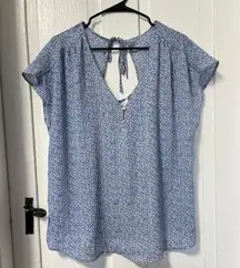 NWT Lush stitch fix cream and blue short sleeve blouse 1x