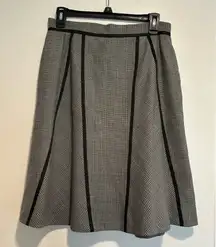 Harvé Bernard Vintage Sz:10 MIDI Wool Skirt Grey/ Black Piping. Back Zipper.
