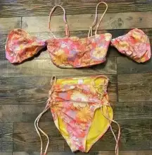 Women’s size small 3-5 adjustable top and bottoms bikinis