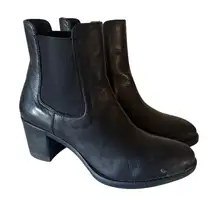 Boemos Made in Italy Black Leather Stacked Block Heel Almond Toe Chelsea Boots 7
