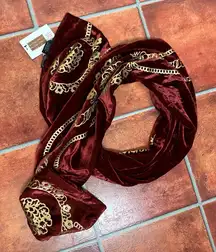 NWT The Met Tudor Rose Velvet Scarf