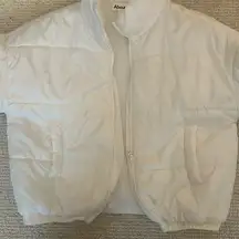 Nordstrom  white puffer jacket size extra small.