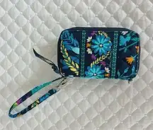 FREE WITH PURCHASE Vera Bradley Floral Wristlet Wallet