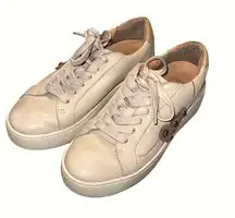 Frye & Co. Leather Lace Up Casual Sneaker Flower Embellishment Women’s Size 6