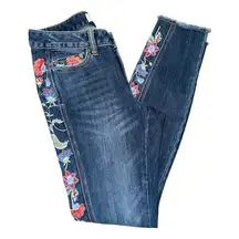 Primrose Floral Embroidered Ankle Jeans☀️🌵