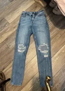 American Eagle Mom Jeans