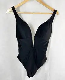 Bar III  Deep Plunge V-Wire One-Piece Swimsuit Size Small Black