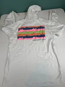 Vineyard Vines White Hoodie Long Sleeve Pocket T-Shirt Graphic Whale Logo Size S