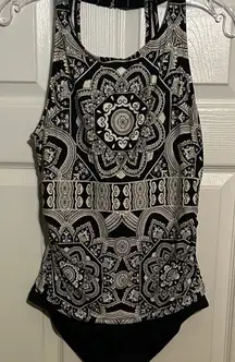 Jantzen Black‎ and White Swimsuit with Gold Accent