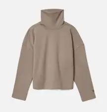 Everlane The Turtleneck Sweatshirt Cream Color Size is Small