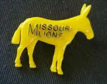 VTG Missouri Lions Club Yellow Donkey Plastic Lapel Hat Pin Badge Pinback