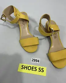 Womans Unisa Unemale3 Size 6 M Mustard Faux Suede Open Toe Buckle Heel Sandals