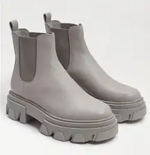 SAM EDELMAN Daelyn Leather Chelsea Booties Women's Size 8 Lug Sole Platform