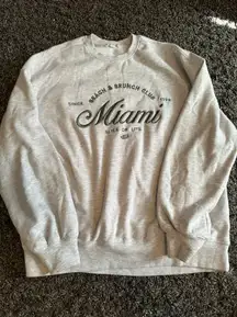 crew neck