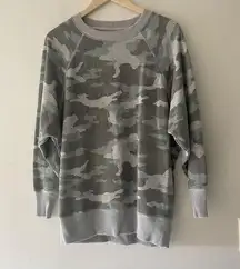 Aerie Oversized Camo Print Crewneck Pullover Sweatshirt