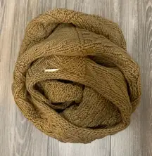 NWOT Michael Kors knit infinity scarf