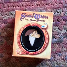 Weatherproof VTG DISNEY PARKS SNOW WHITE SEVEN DWARVES GRUMPY COLLECTIBLE PIN TRADING