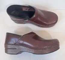 Dansko Brown Leather Platform Clogs Womens 8 Comfort Nursing Shoes Slip On