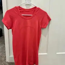 Lululemon Lipgloss Swiftly Tech Short Sleeve