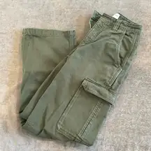 TNA cargo pants. 100% cotton. Color- army green. Size- 00