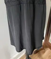 Joie Black Silk Lace Trimmed Mini Spaghetti Strap Fiorato Slip Dainty Dress