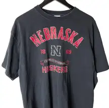 Nebraska Huskers T Shirt Vintage Y2K Large L Black Graphic Tee