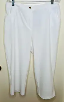 Chico’s Zynergy Neema Amanda Crop Pants, Optic White, Size 2 (L) NWT