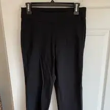 Harve Benard Black Capri Pant - Size 6