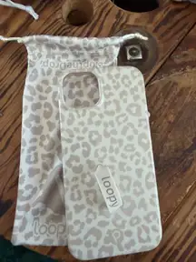 Taupe Leopard iPhone 15 plus Loopy Case 