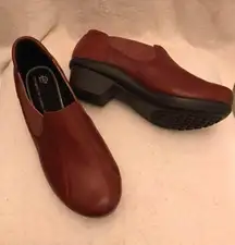 Abeo Leather Clogs