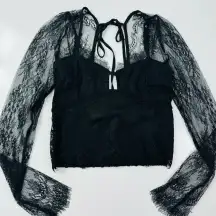 Thirty Thirty Long Sleeve Delicate Lace‎ Top Size Medium