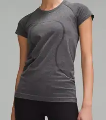 Swiftly Tech Short-Sleeve Shirt 2.0
Hip Length - Spandex Black & White Stripe